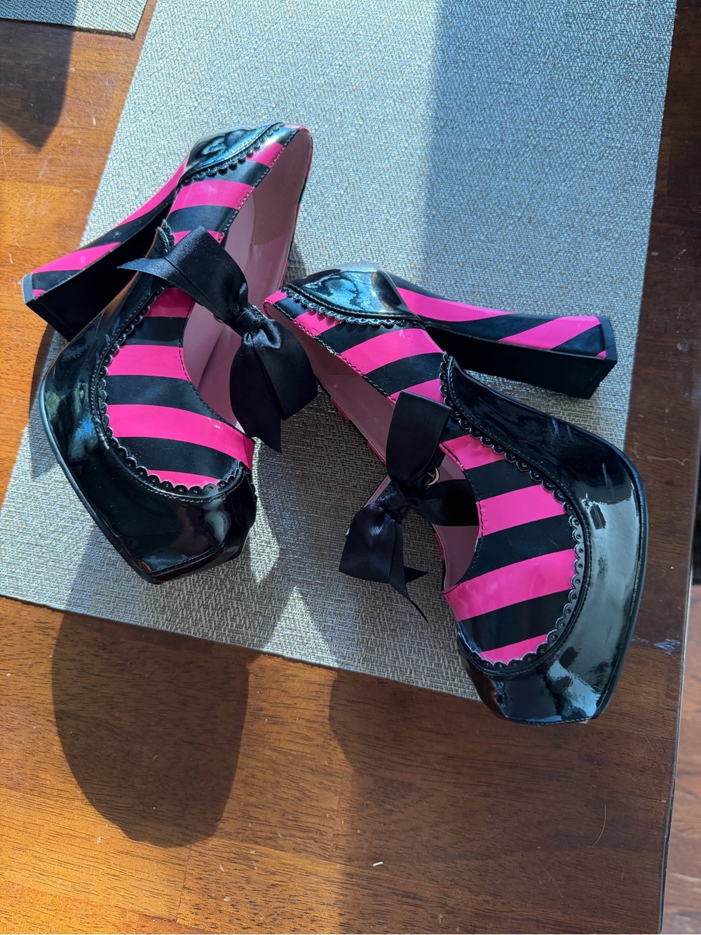Funtaisma black and pink striped 3.5 inch heels - Picture 6 of 6